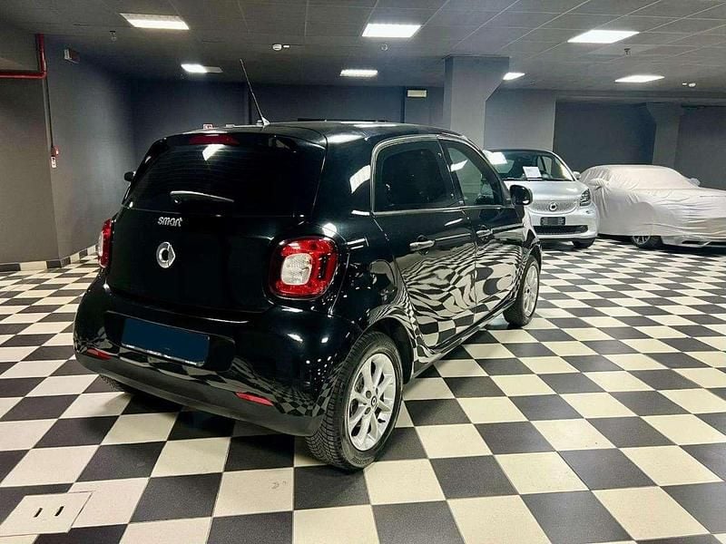 Usata Smart ForFour Passion 71 CV (52 kW) 2019 Nero Utilitaria
