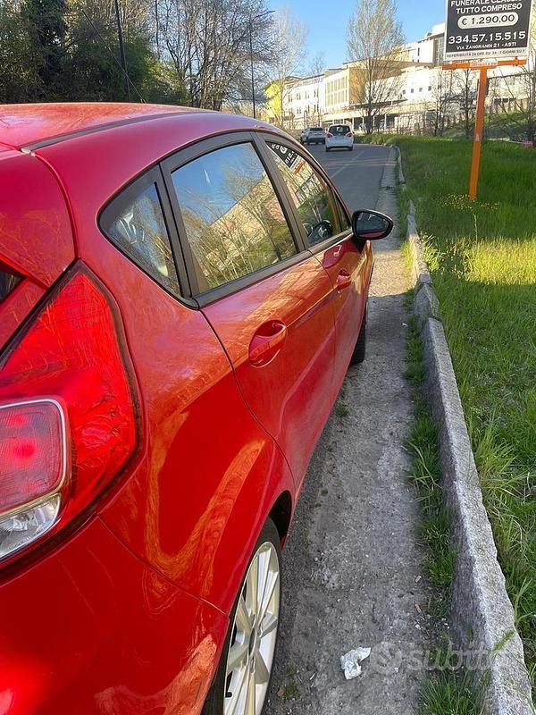 Usata Ford Fiesta 2016 Rosso Berlina