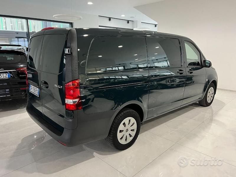 Usata Mercedes Vito 163 CV (119 kW) 2022 Verde Furgone