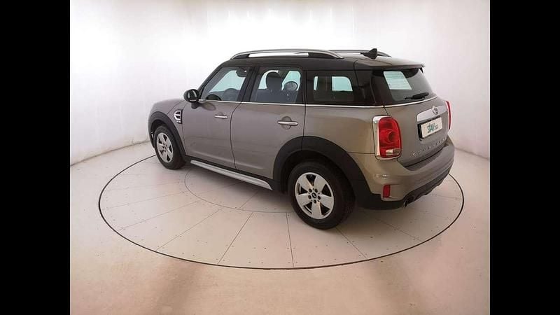 Usado Mini Cooper D Countryman 150 HP (110 kW) 2017 Cinzento SUV