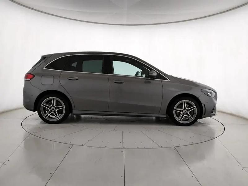 Usata Mercedes B250e Premium 160 CV (117 kW) 2022 Grigio Monovolume