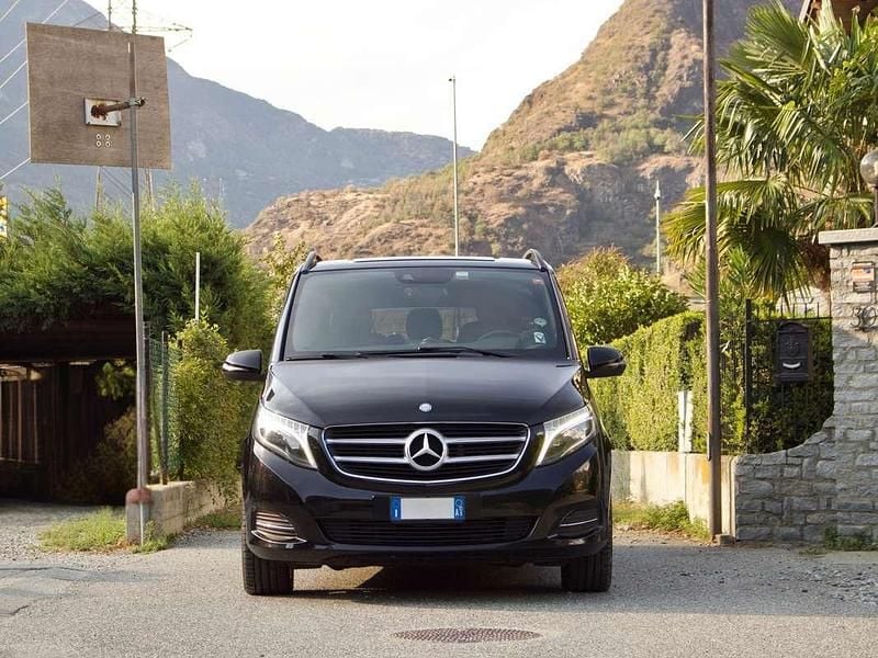 Usata Mercedes V250 Premium 190 CV (139 kW) 2017 Nero Monovolume