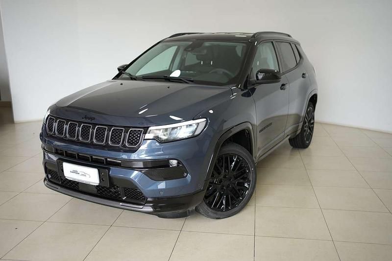 Blu+tetto nero Usata 2023 Jeep Compass SUV | 24.990 € (Buon prezzo) - Immagine 1/4