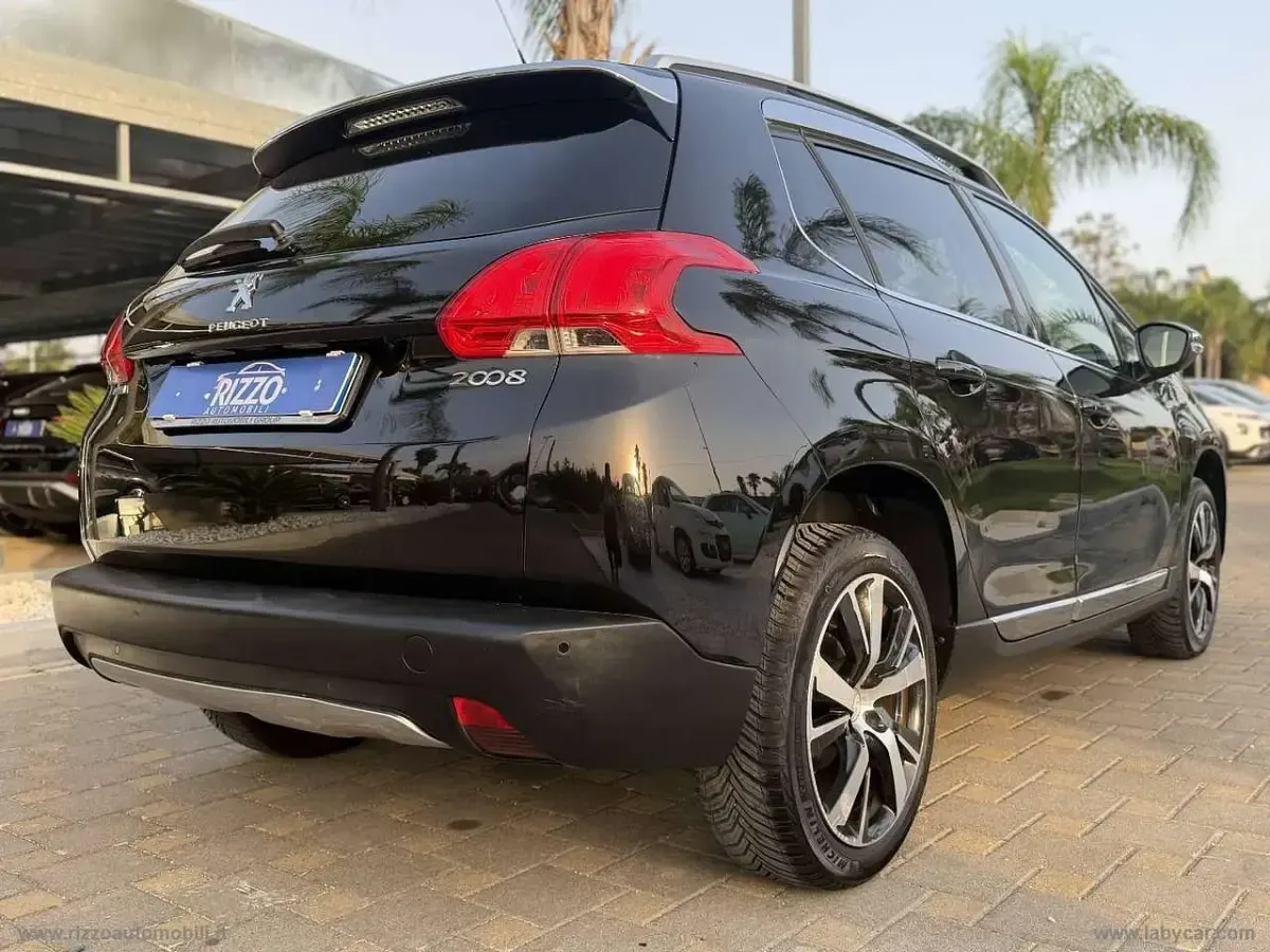 Usata Peugeot 2008 Allure 120 CV (88 kW) 2015 Grigio SUV