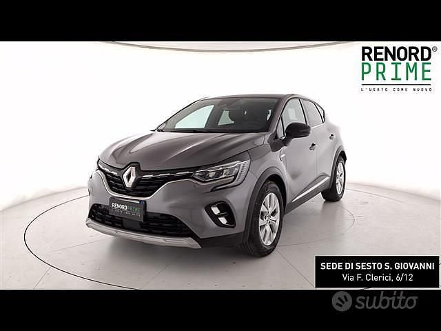 Usata Renault Captur Intens 145 CV (106 kW) 2022 Grigio scuro SUV