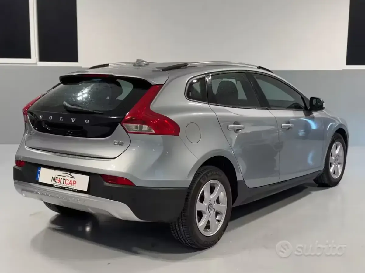 Usata Volvo V40 CC Kinetic 115 CV (84 kW) 2015 Grigio Station wagon