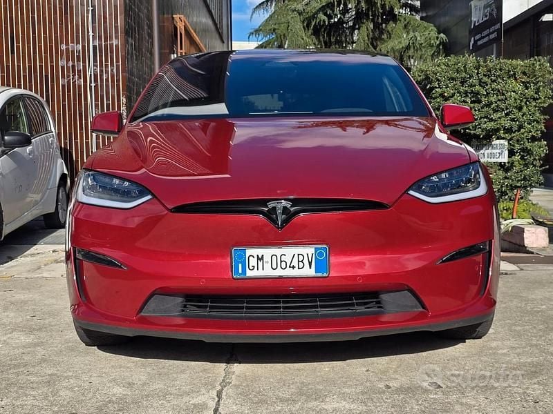 Usata Tesla Model X Plaid 759 kW (1033 CV) 2022 Rosso SUV