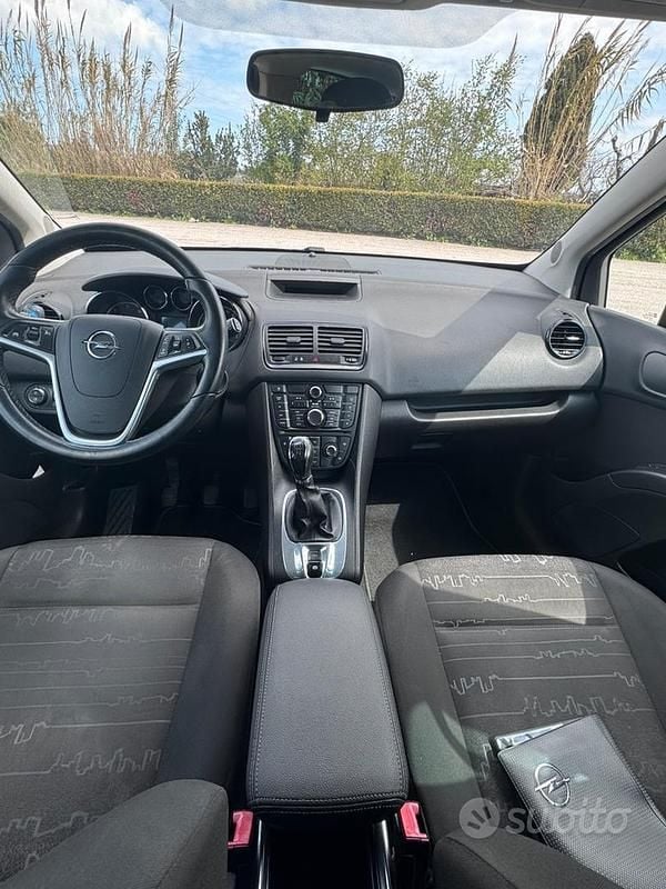 Usata Opel Meriva 95 CV (69 kW) 2011 Grigio Monovolume