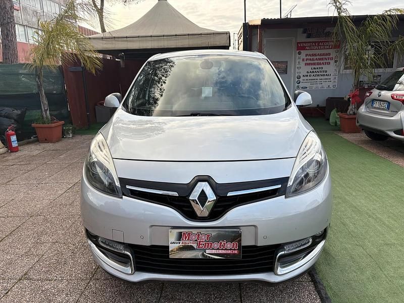 Usata Renault Scénic III LIMITED 110 CV (80 kW) 2013 Argento Monovolume