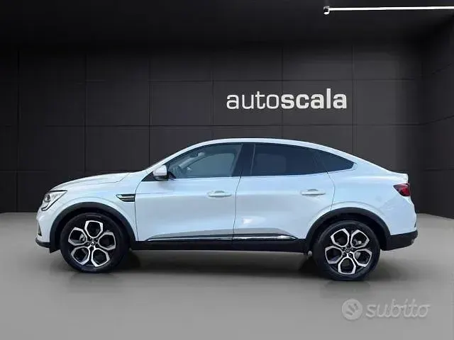 Usata Renault Arkana 94 CV (69 kW) 2022 Bianco SUV