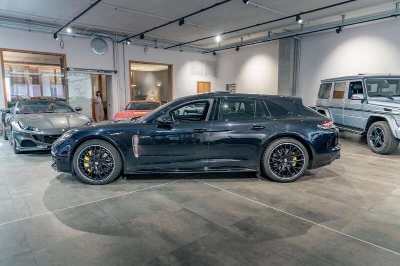 Usata Porsche Panamera 330 CV (242 kW) 2022 Nero Berlina