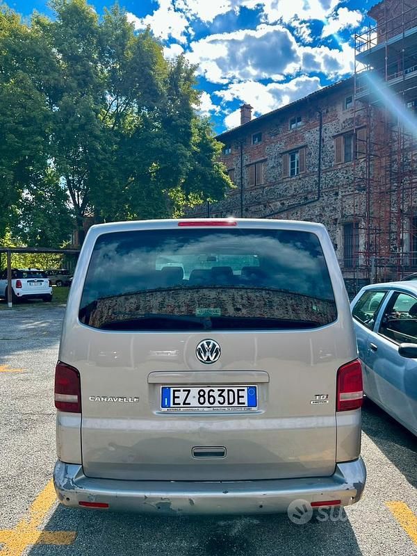 Usata VW Caravelle 140 CV (102 kW) 2012 Beige Monovolume
