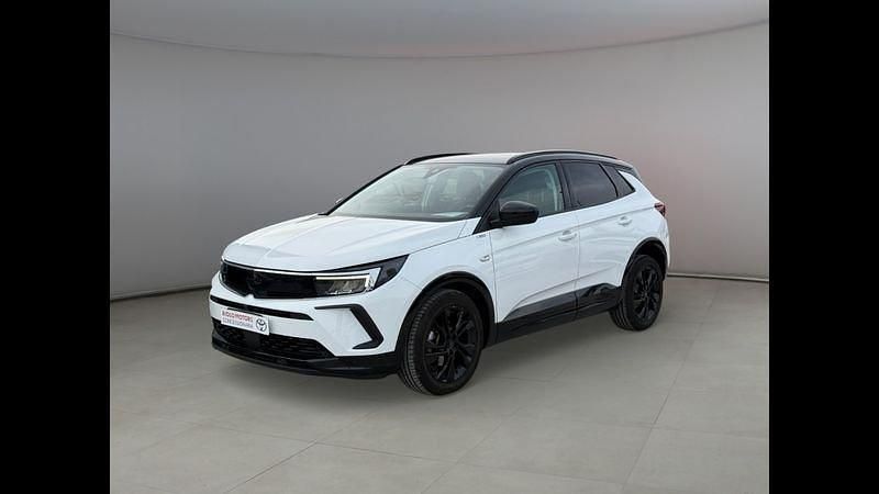 Usata Opel Grandland X GS Line 131 CV (96 kW) 2022 Bianco SUV