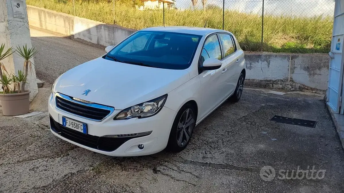 Usata Peugeot 308 99 CV (72 kW) 2018 Bianco Berlina