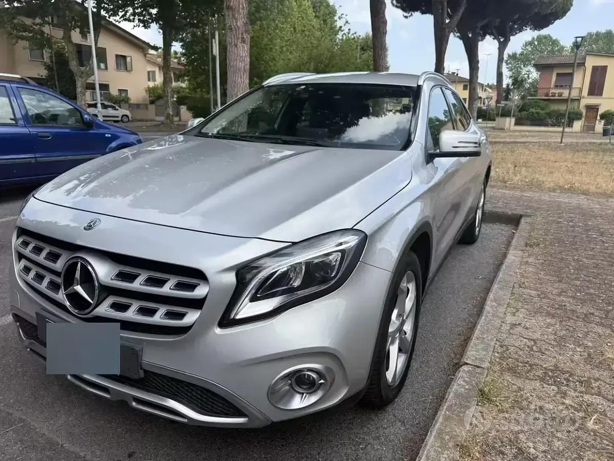 Usata Mercedes GLA200 136 CV (100 kW) 2018 SUV