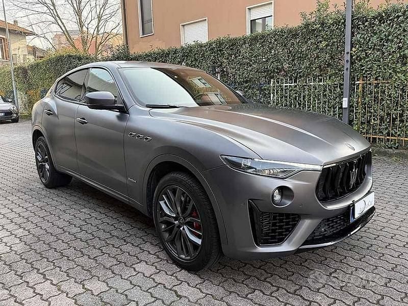 Usata Maserati Levante 250 CV (183 kW) 2019 Grigio opaco / pastello SUV