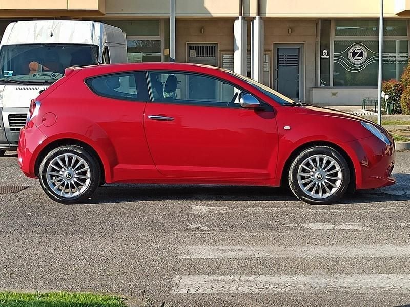 Usata Alfa Romeo MiTo Progression 85 CV (62 kW) 2012 Rosso Utilitaria