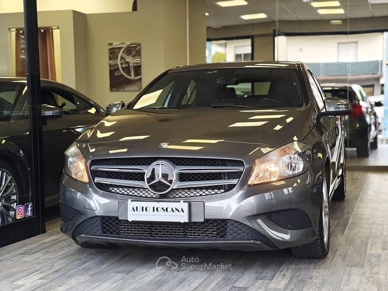 Usata Mercedes A180 Edition 90 CV (66 kW) 2015 Grigio Berlina