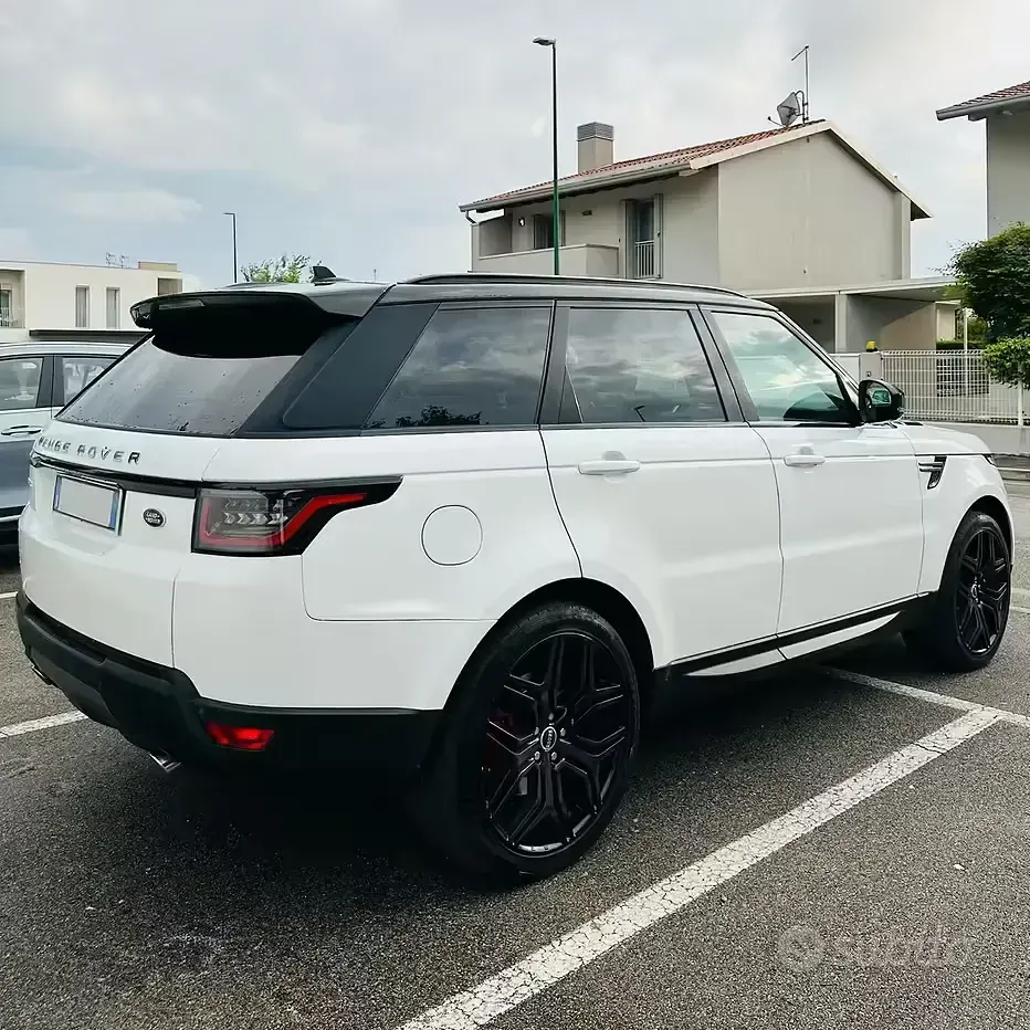 Usata Land Rover Range Rover Sport HSE Dynamic 249 CV (183 kW) 2017 Bianco SUV