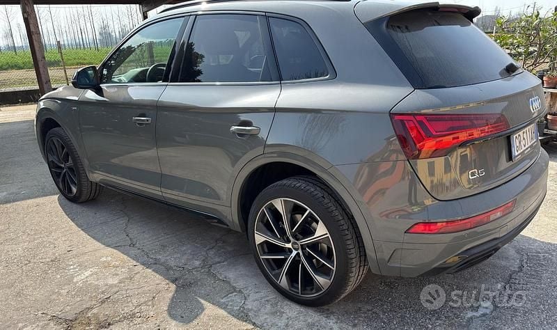 Usata Audi Q5 S-Line 2023 Grigio SUV