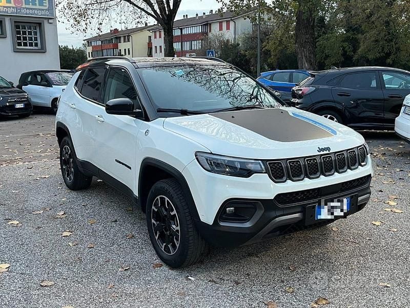 Gebraucht Jeep Compass Trailhawk 240 PS (176 kW) 2023 SUV