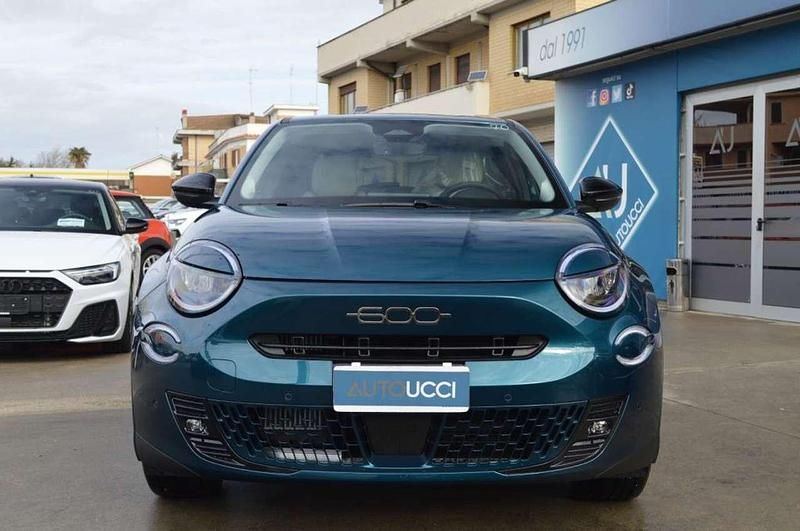 Nuova Fiat 600 La Prima 110 CV (80 kW) 2025 Verde mare SUV