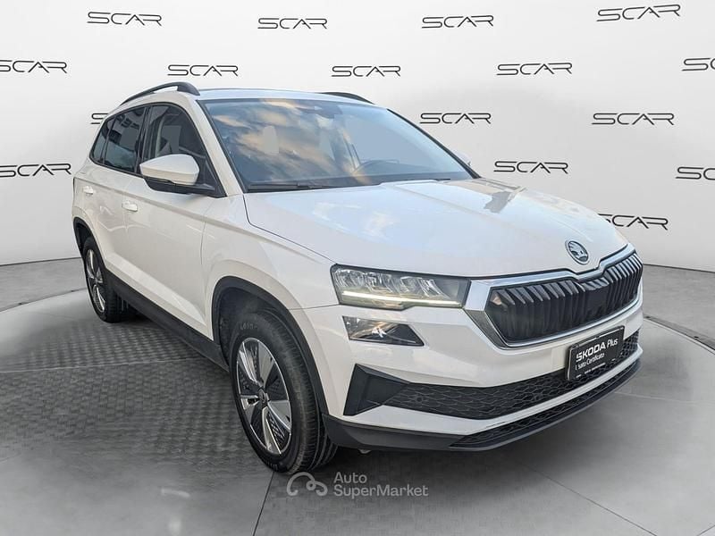 Usata Skoda Karoq Executive 110 CV (80 kW) 2023 Bianco SUV