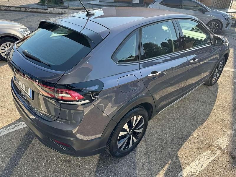 Usata VW Taigo Life 110 CV (80 kW) 2023 Smoky grey metal. SUV