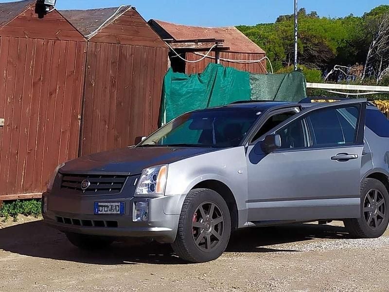 Usata Cadillac SRX 325 CV (239 kW) 2006 Argento SUV