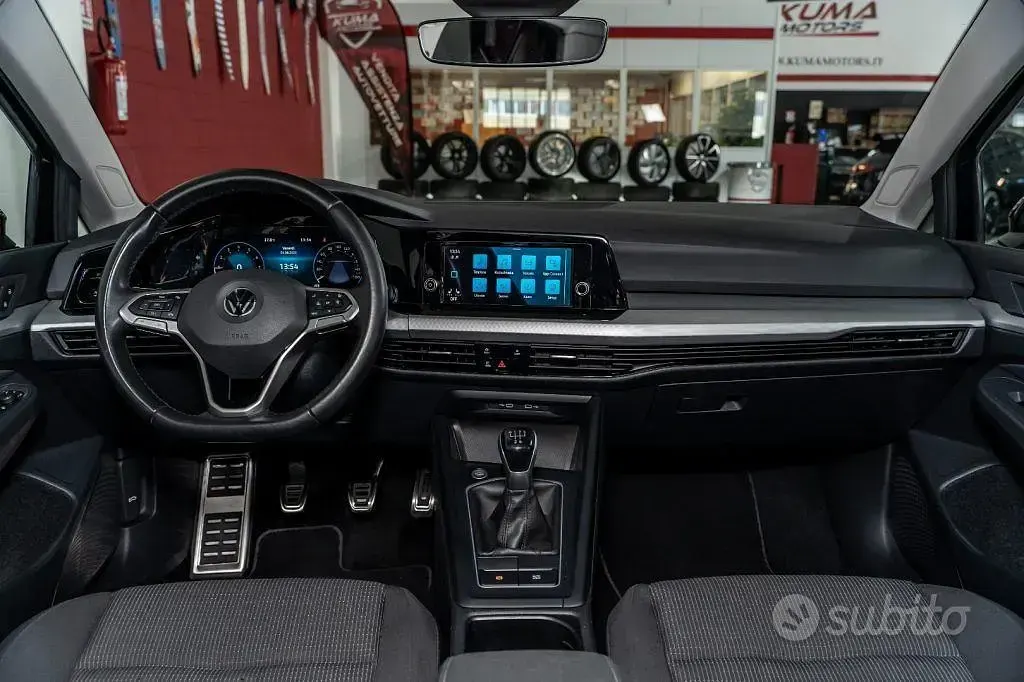 Usata VW Golf VIII Life 90 CV (66 kW) 2020 Nero Berlina