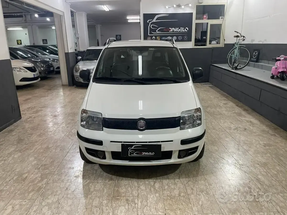 Usata Fiat Panda Classica 69 CV (50 kW) 2012 Bianco Utilitaria
