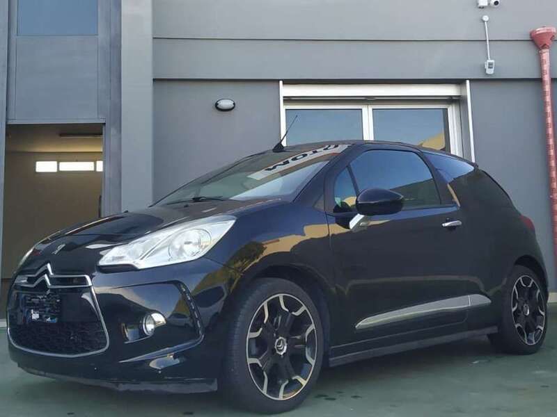 Nero Usata 2014 Citroën DS3 Cabriolet So Chic Cabrio | 7400 € - Immagine 1/4