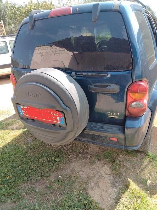 Usata Jeep Cherokee 116 CV (85 kW) 2004 SUV