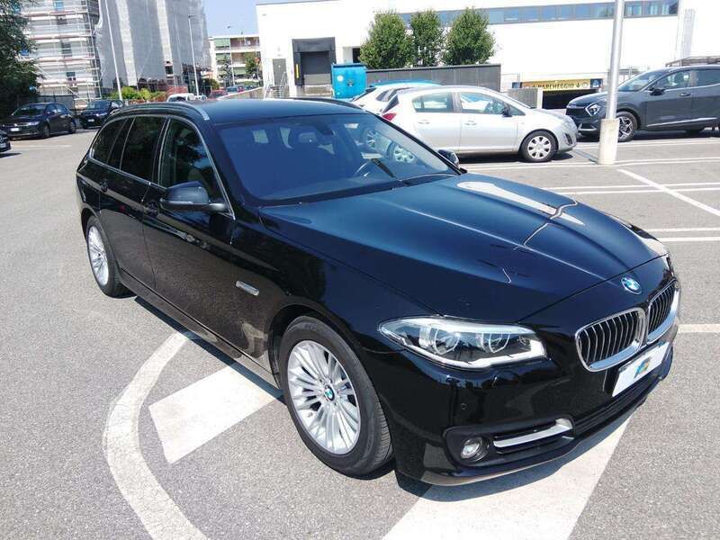 Nero Usata 2017 BMW 520 Comfort Edition Station wagon | 15.500 € (Super prezzo) - Immagine 1/4