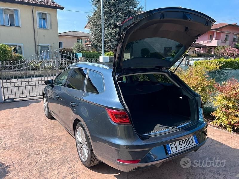 Usata Seat Leon 115 CV (84 kW) 2019 Grigio Station wagon