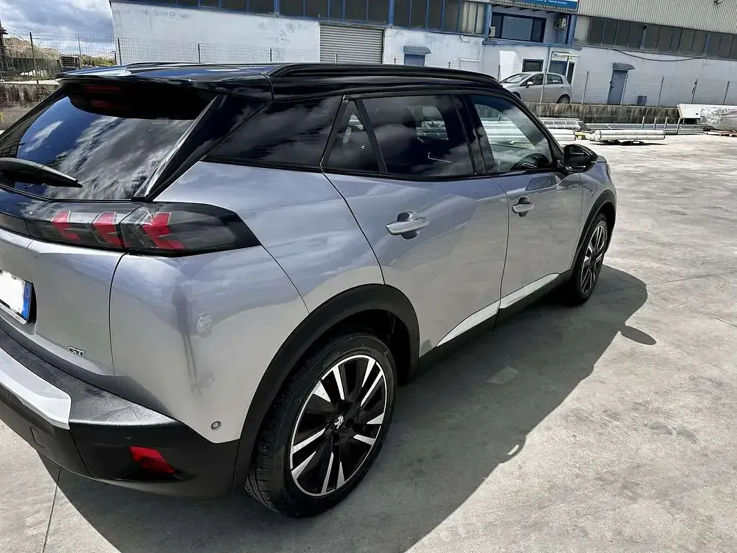 Usata Peugeot e-2008 GT 100 kW (136 CV) 2021 SUV