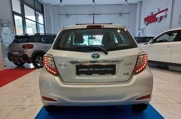 Usata Toyota Yaris Hybrid Lounge 101 CV (74 kW) 2013 Altro Berlina