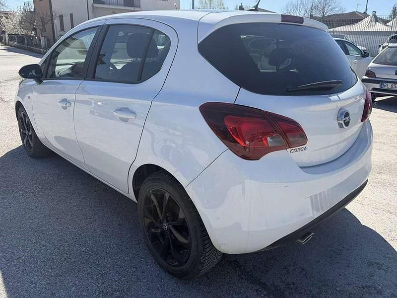 Używany Opel Corsa 90 KM (66 kW) 2016 Hatchback