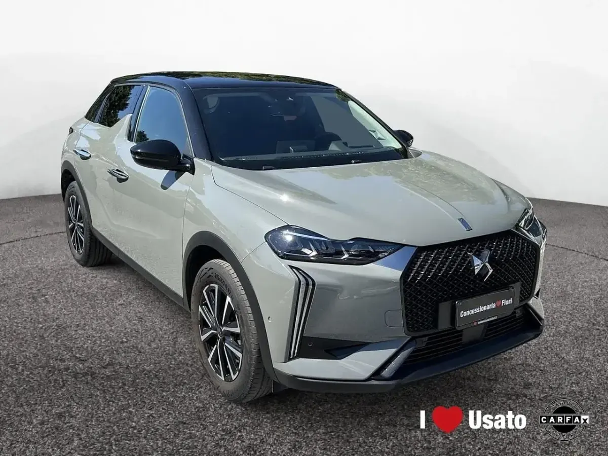 Usata DS Automobiles DS3 Bastille 100 CV (73 kW) 2024 Grigio Utilitaria