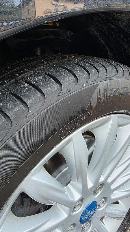 Usata Ford S-MAX 140 CV (102 kW) 2015 Nero Monovolume