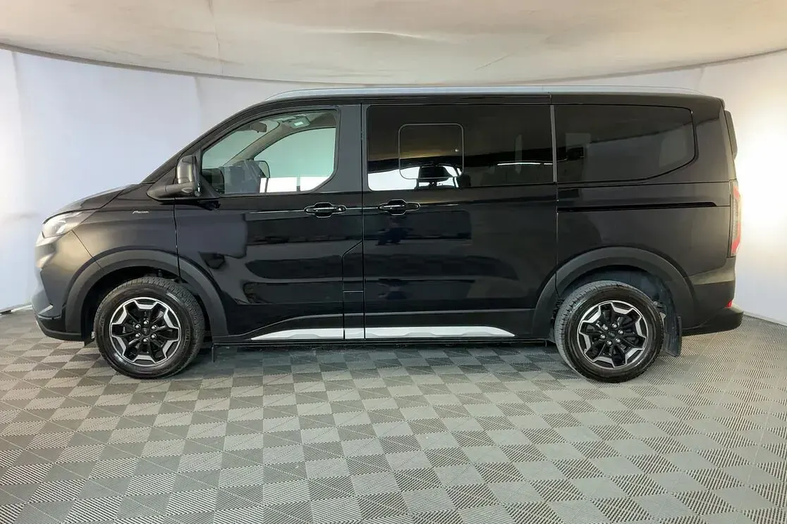 Occasion Ford Tourneo Custom Active 150 PK (110 kW) 2024 Zwart Van