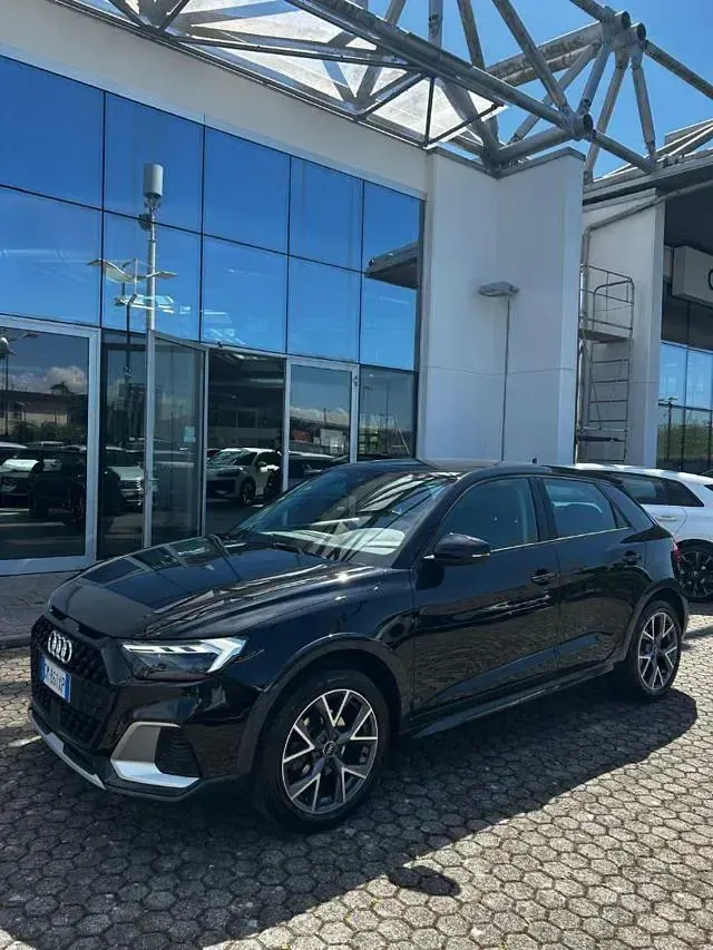 Usata Audi A1 Admired 110 CV (80 kW) 2023 Nero SUV