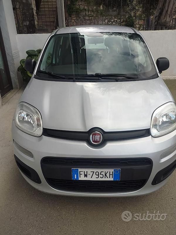 Usata Fiat Panda 69 CV (50 kW) 2019 Grigio Utilitaria