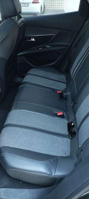 Usata Peugeot 3008 Allure 140 CV (102 kW) 2017 SUV