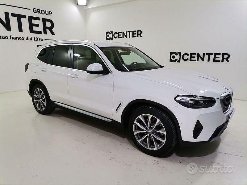 Begagnad BMW X3 Efficient Dynamics 190 HK (139 kW) 2022 Vit SUV