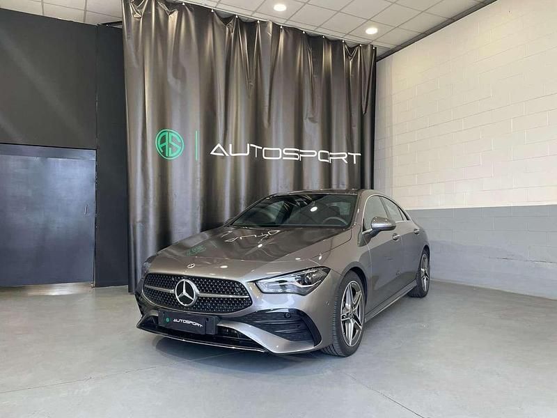 Usata Mercedes CLA200 Premium 163 CV (119 kW) 2023 Grigio Coupé