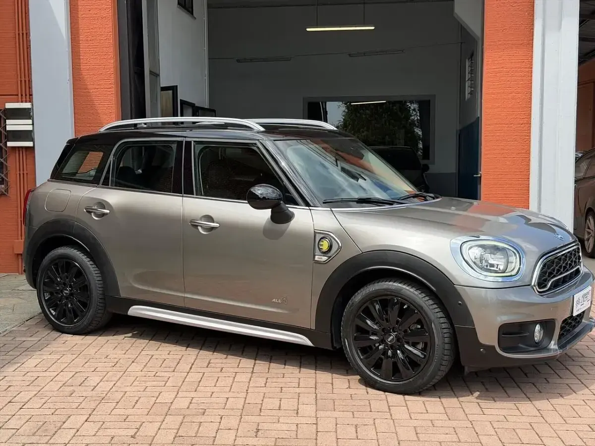 Usata Mini Cooper S Countryman Hype 136 CV (100 kW) 2018 Grigio SUV
