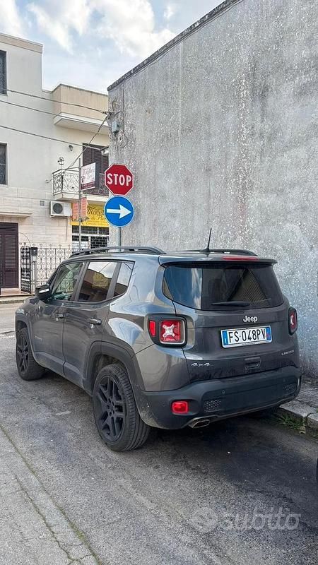 Usata Jeep Renegade Limited 140 CV (102 kW) 2018 SUV