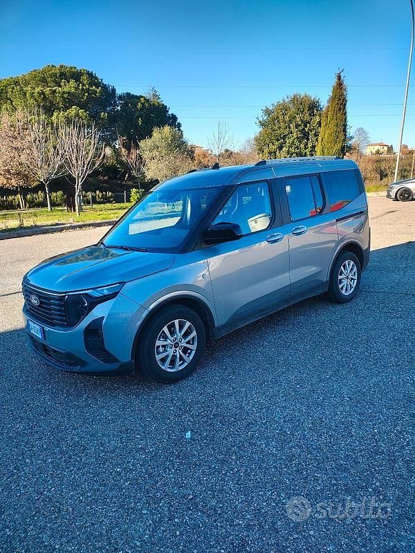 Usata Ford Tourneo 2024 Grigio Monovolume