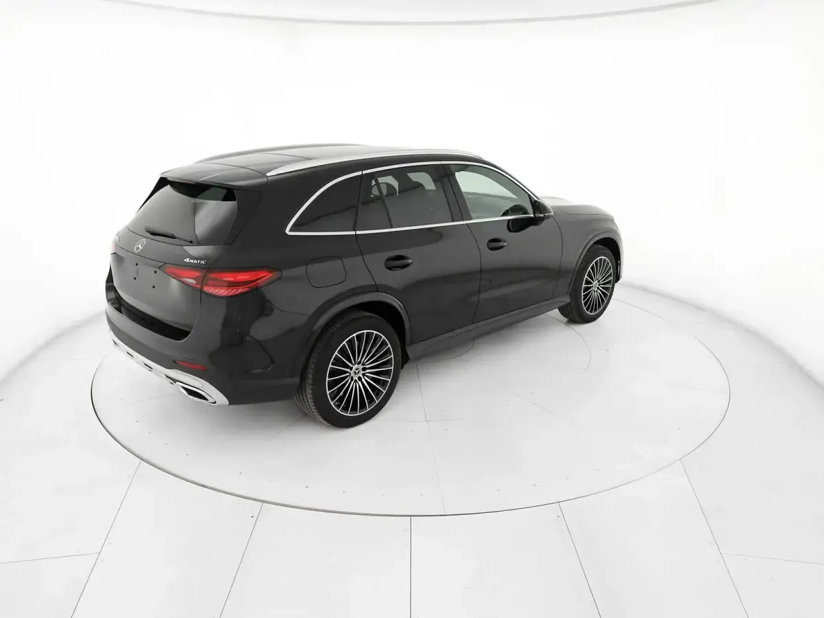 Nuova Mercedes GLC300de Advanced 333 CV (244 kW) 2026 Nero ossidiana SUV